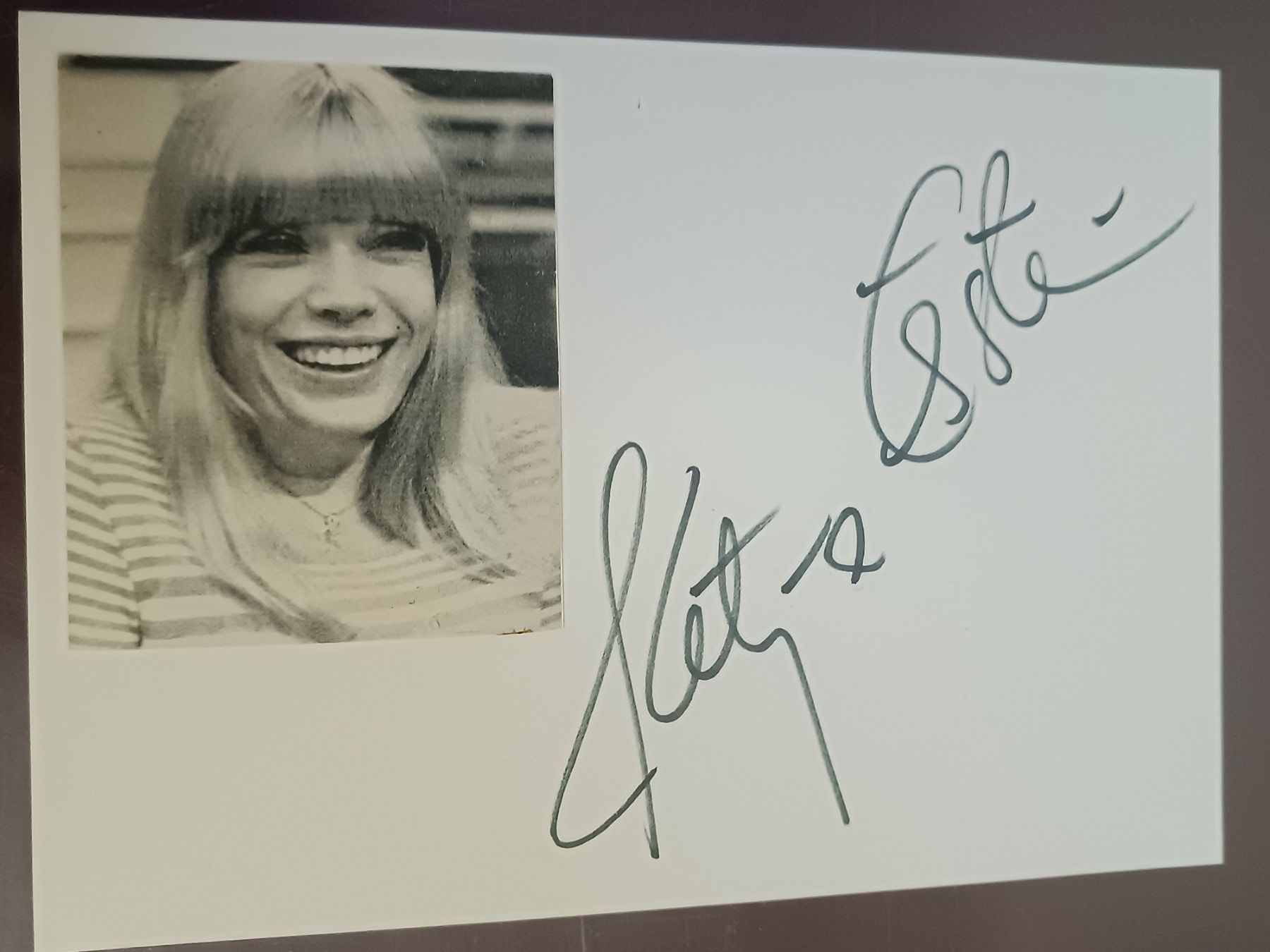 Autografi: Katja Ebstein  - Handsigniert – Usato da Menziken venduto da Artographs
