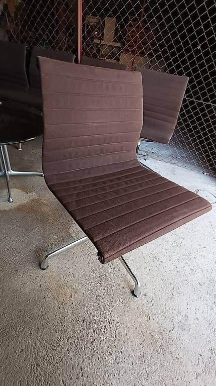 Vitra Sedie: Vitra EA 108 Sedia da ufficio von Eames, Marrone Hopsak – Usato da Bellinzona venduto da dis_p9p8
