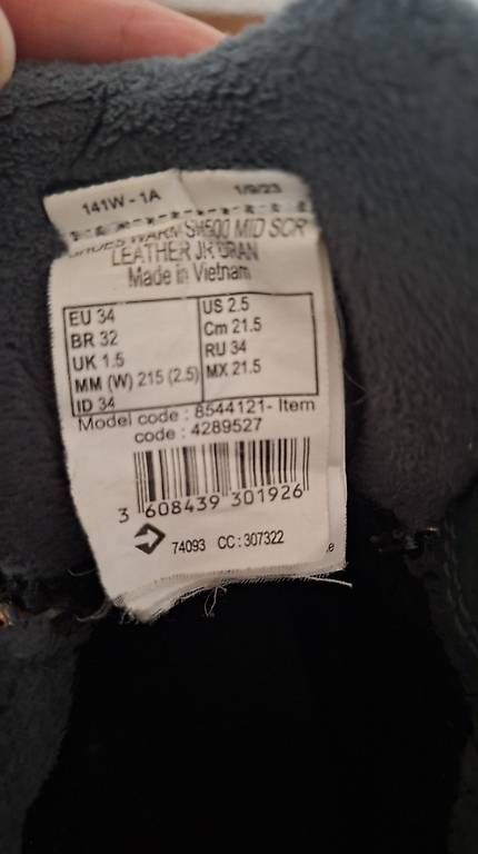Scarpe per ragazzi: Winterschuhe Gr. 34 – Usato da Ennetmoos venduto da Eevo 2