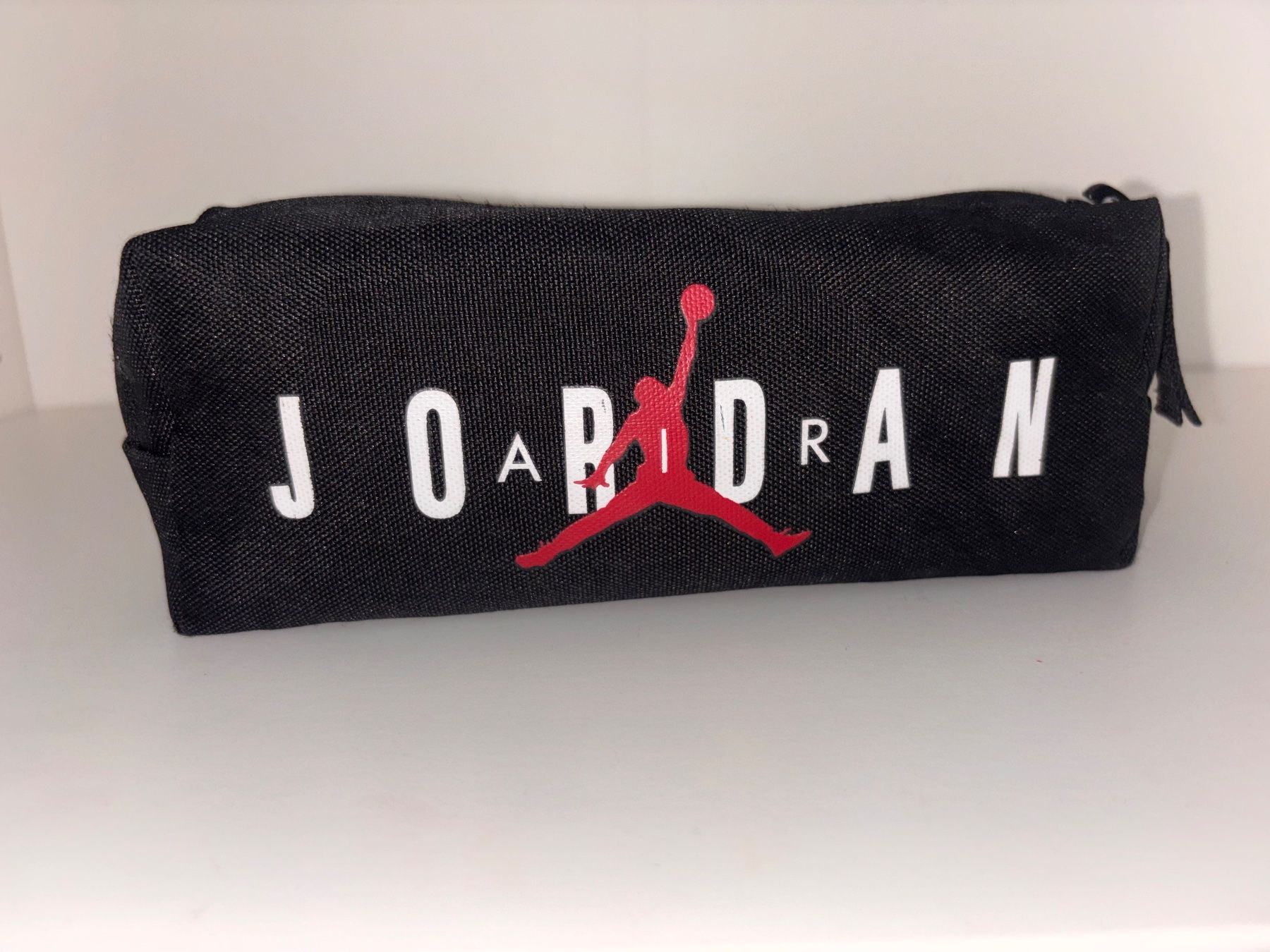 Altro in Scrittura & Disegno: Nike Jordan Federmappe – Usato da Selzach venduto da 20f_cg85