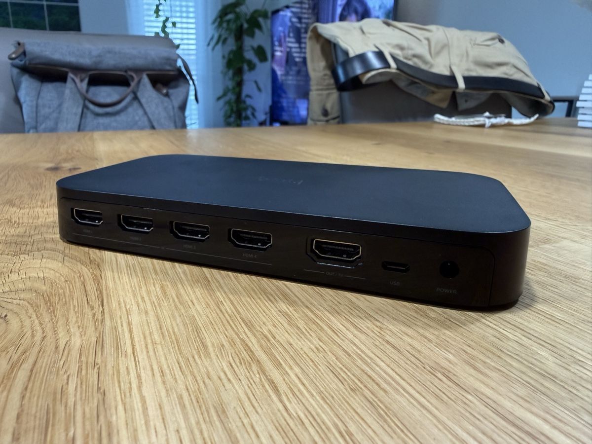 Philips Heimkino: Philips Hue HDMI Sync Box 4K HDR – Gebraucht aus Wallisellen von FabianB 2