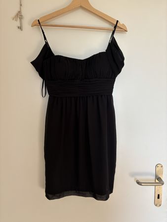 Elegantes schwarzes Kleid von BCBG Generation, Grösse 0