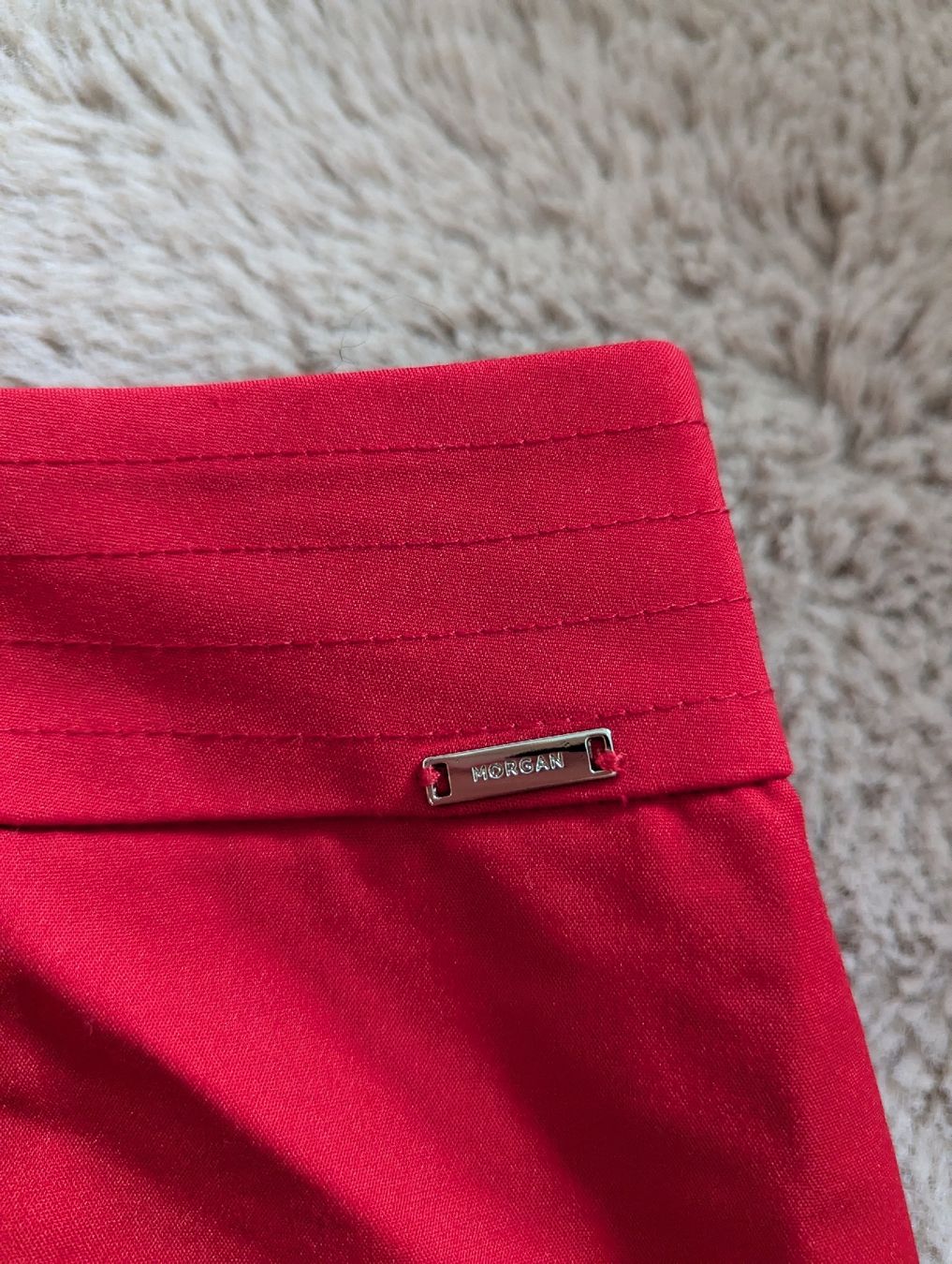 Morgan Gonne: jupe rouge Morgan 40 – Nuovo (secondo la descrizione) da Montreux venduto da dem_gyt9 3