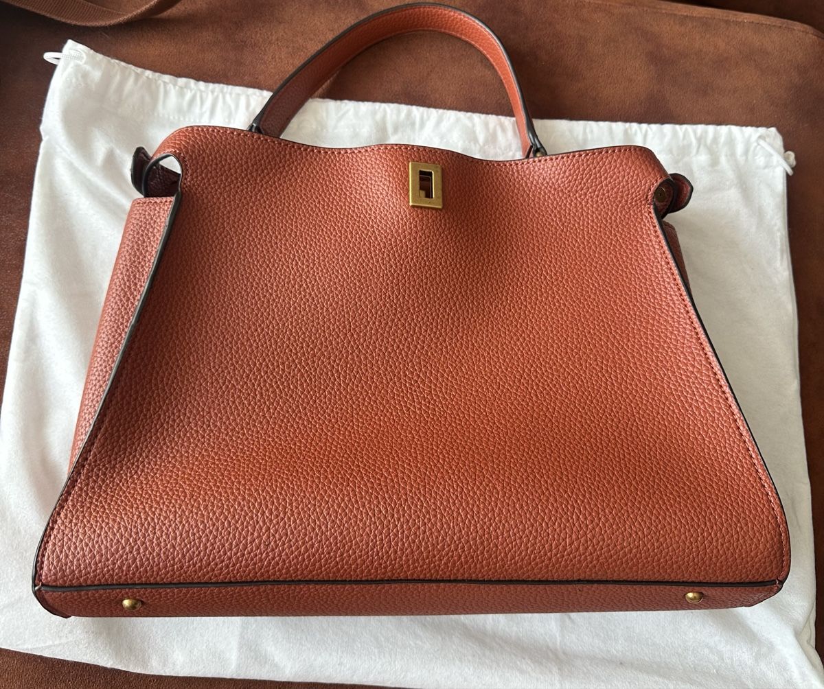 Guess Taschen für Damen: Guess Handtasche – Gebraucht aus Wettswil von sel_q655 2