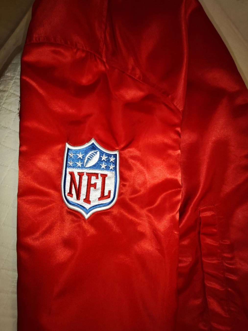 NFL Jacken: New Era 49ers NFL Bomber Jacket Red Size L – Gebraucht aus Bern von sio_w272 2
