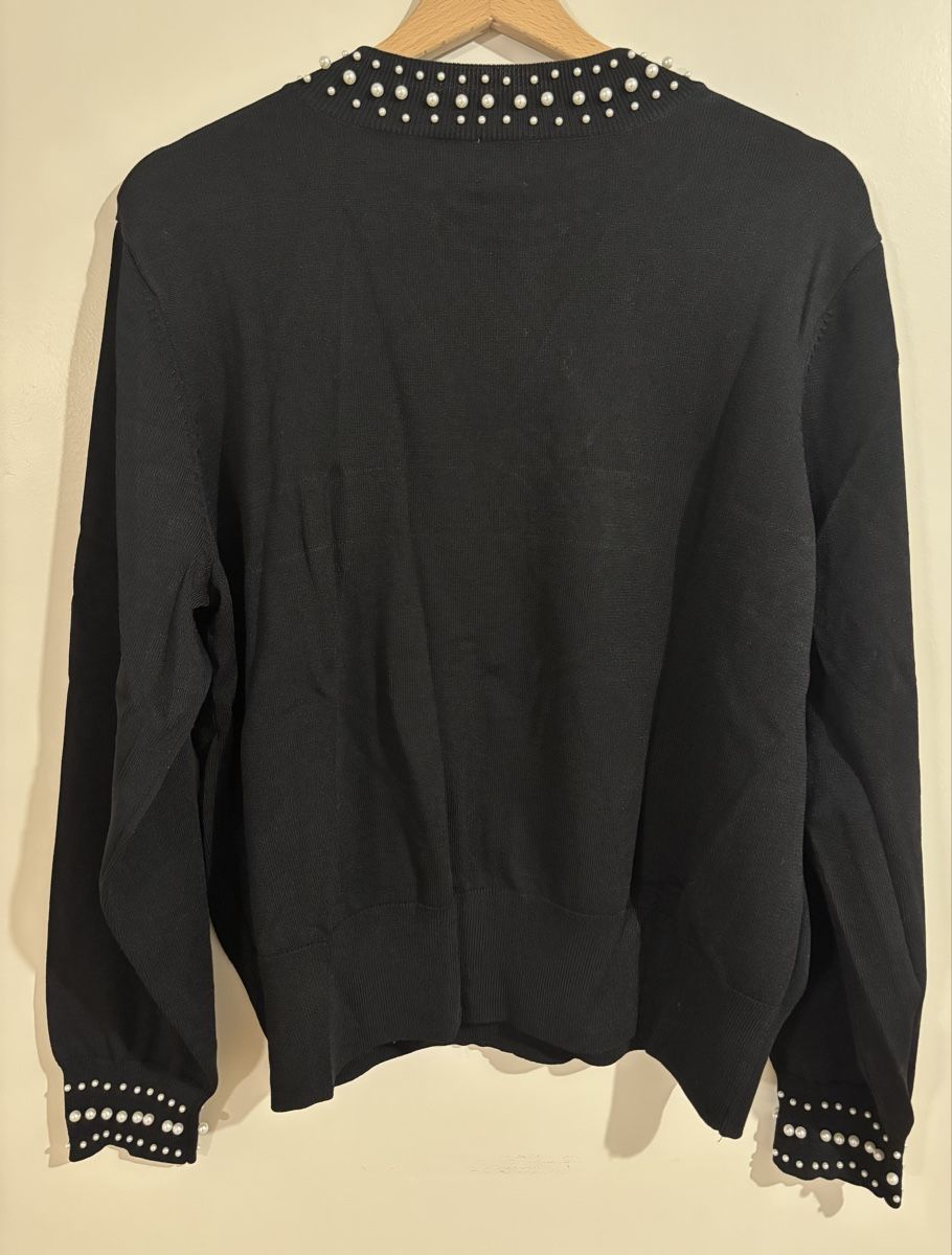 H&M Top: Pull noir H&M taille L – Nuovo (secondo la descrizione) da Bernex venduto da mar_82vn 1