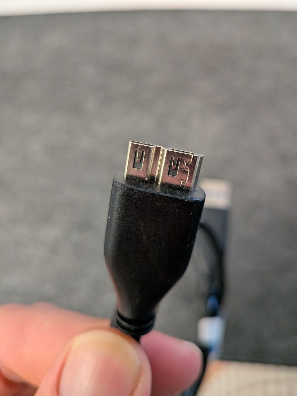 Kabel:  4x PC Kabel DVI USB 3.0 – Kabel Set – Gebraucht aus Interlaken von EvoCardNest 7