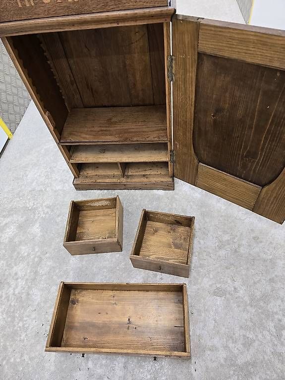 Armadietti a specchio: Ancienne apotheke en bois – Usato da Clarens venduto da lucdubois 4