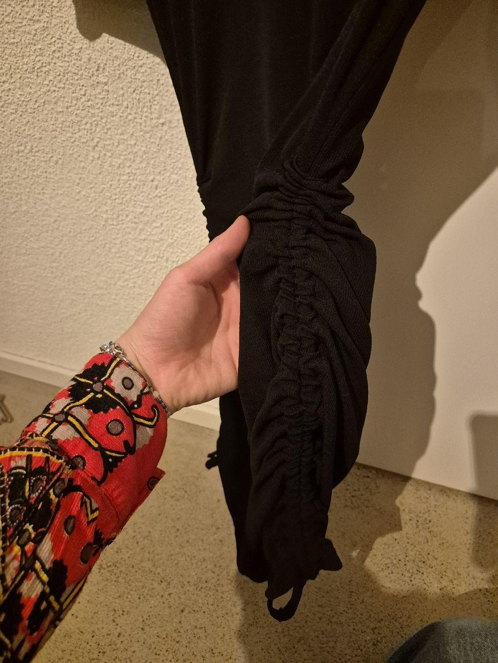 H&M Kleider: Schwarzes Basic-Kleid – Gebraucht aus Schlieren von nat_76vd 2