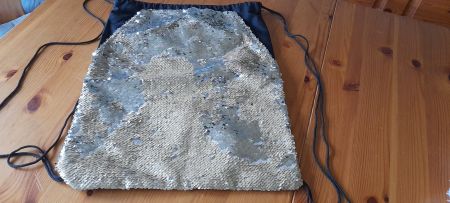Rucksack, Bac mit Pajetten