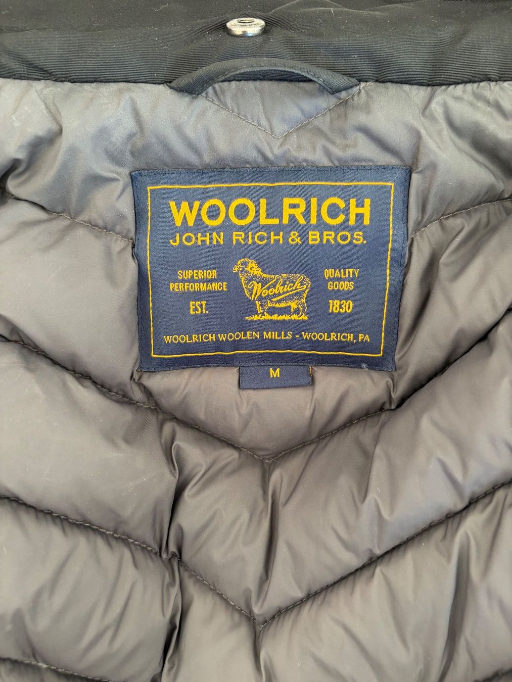 Woolrich Cappotti: Woolrich Daunen-Parka Winterjacke – Usato da Binningen venduto da ropost 2