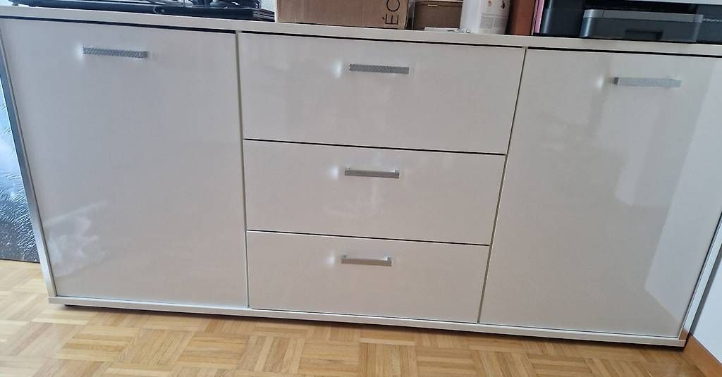 Commodes: Kommode ! – D'occasion à Inwil par wer_k8jh