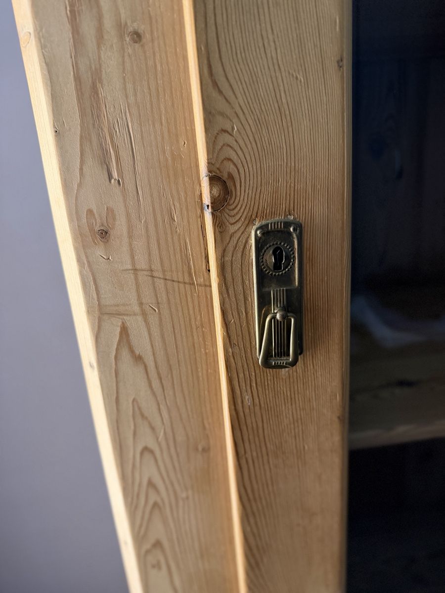 Armadi: Vitrinenschrank Tannenholz – Usato da Schaffhausen venduto da solequart 4