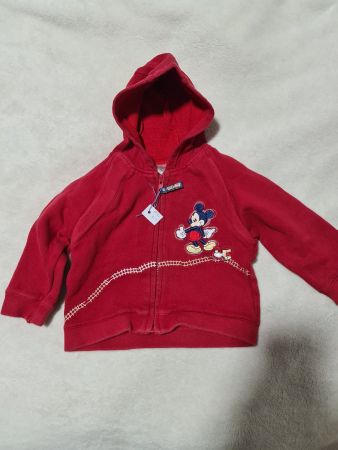 Veste rouge à capuche Mickey taille 80cm