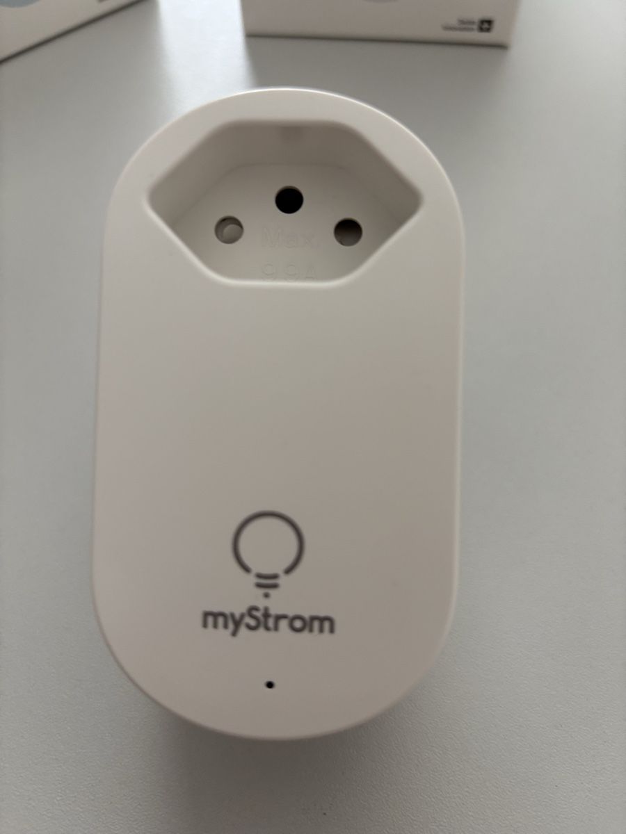 myStrom Interruttori: myStrom WiFi Switch Zero Smart Plug neu in OVP – Nuovo (secondo la descrizione) da Buchrain venduto da Mr.Kim 1