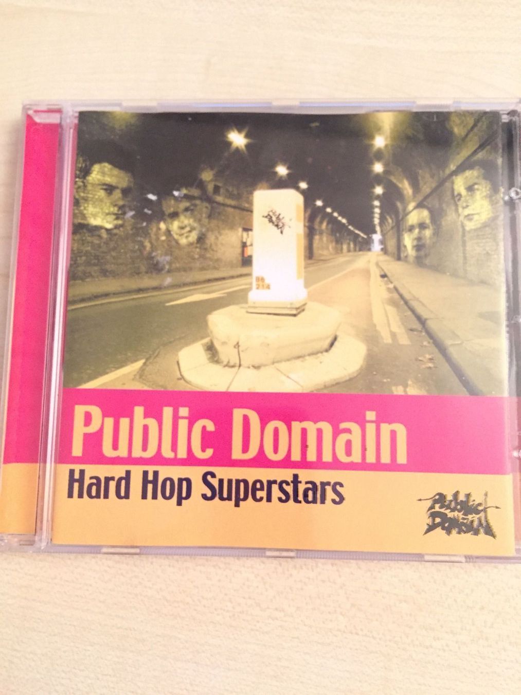 CD: Public Domain - Hard Hop Superstars – Usato da Rüti ZH venduto da alumedien