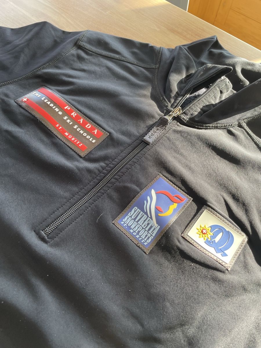 Prada Giacche: Prada Technical Top Ski Schools St. Moritz Size L – Usato da Oberhofen am Thunersee venduto da BikeForMySister