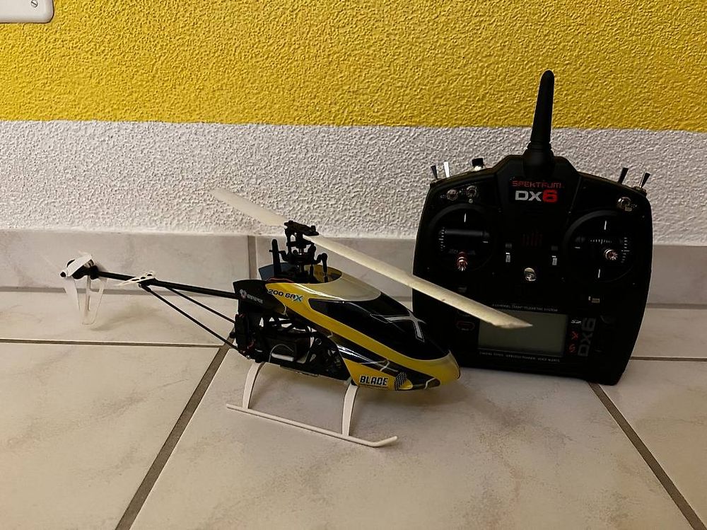 Blade 200 SRX Helikopter inkl. Spektrum DX6 Fernsteuerung (Gebraucht ...