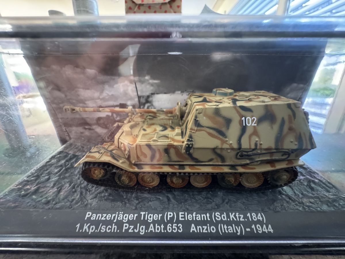 Kit di modellismo & Modellini statici: Standmodell Panzerjäger Tiger Elefant – Nuovo e nell'imballaggio originale da Herrliberg venduto da Friedhold 1