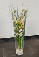 Bodenvase aus Glas inkl. künstliche Pflanzen weiss/gelb