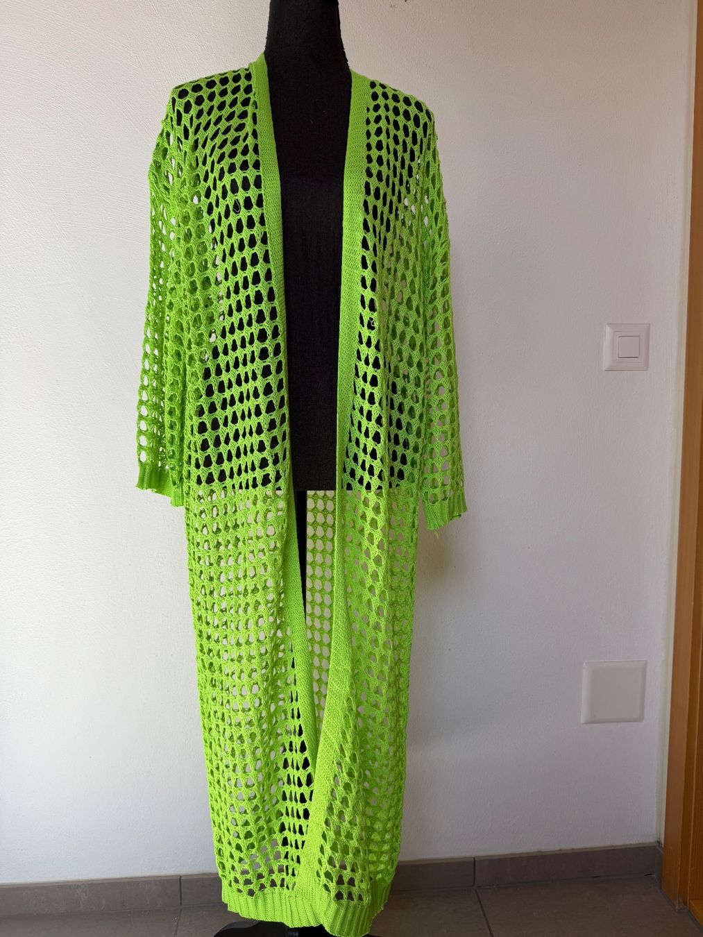 Cappotti: Feinstrickcardigan in Netzoptik – Usato da Sigriswil venduto da ck56