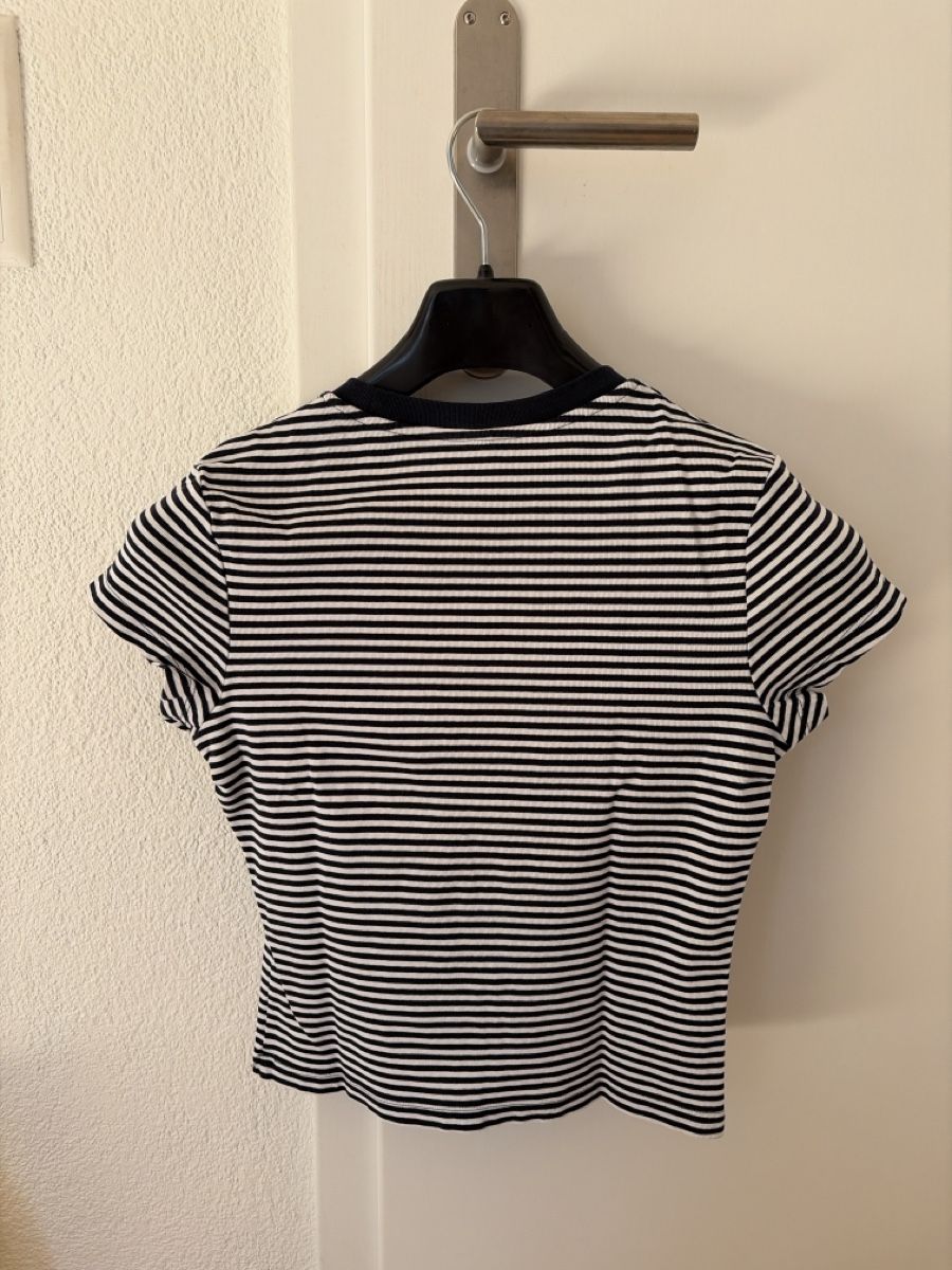 Top: Uniqlo gestreiftes Top – Usato da Oetwil am See venduto da ron_qw7r 1