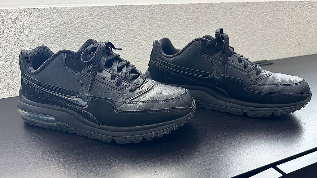 Scarpe da uomo: NIKE AIR MAX LTD 3 NOIRE  Taille 44  65 CHF – Usato da Morges venduto da ake_785h
