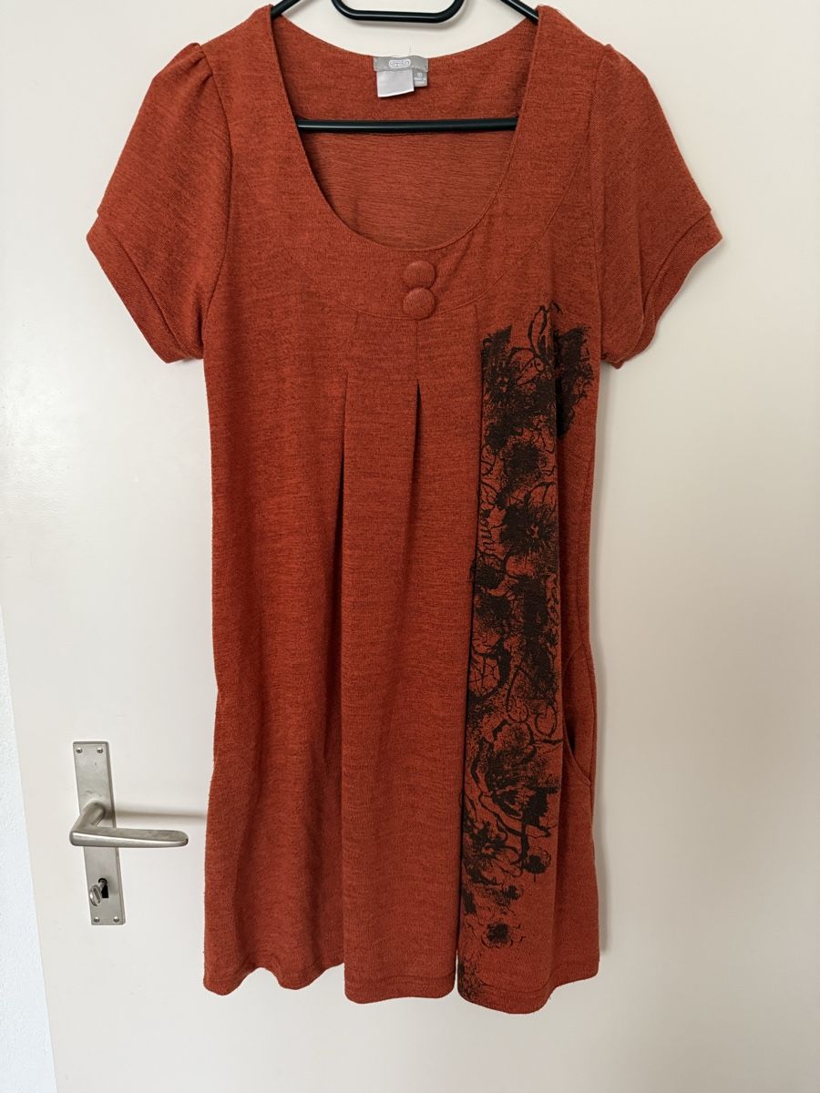 Vestiti: Kleid aus Australien Gr. 10 / M – Usato da Zollikofen venduto da liindaaa