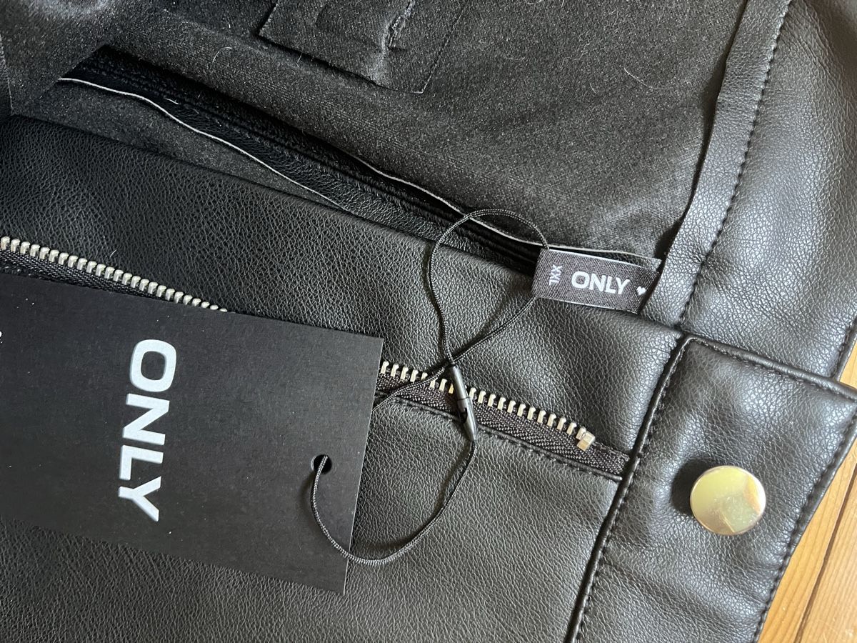 Only Gonne: Only Kunstlederrock 46 – Nuovo e nell'imballaggio originale da Schwendibach venduto da didu12 2