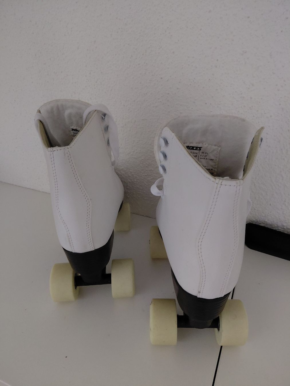 Patins à roul. & inline: Neuwertige Rollschuhe Gr. 37 – Neuf (Voir description) à Oberuzwil par adrian.ryffel 2