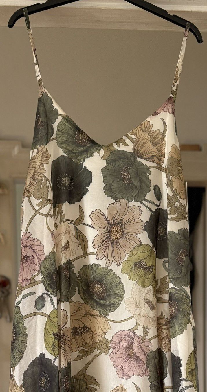 Robes: ROBE!! M SOLDES DE FIN DE SAISON – Neuf avec emballage d'origine à Locarno par NicoNion 3