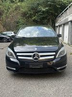  Mercedes Benz B 220 4m