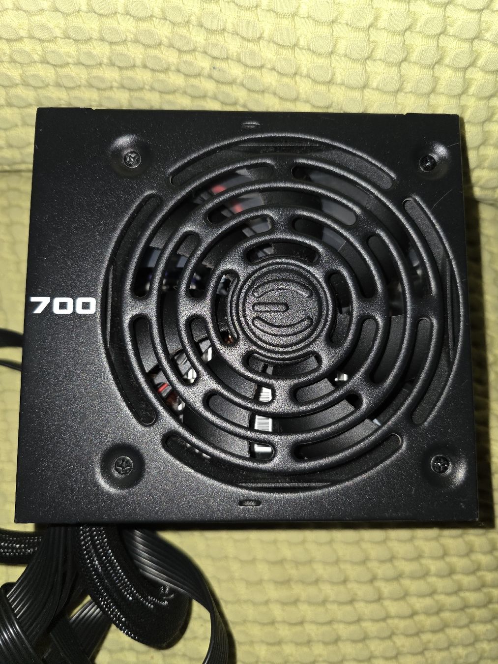 Componenti elettronici: EVGA 700W Netzteil – Usato da Basel venduto da Cod1987 4