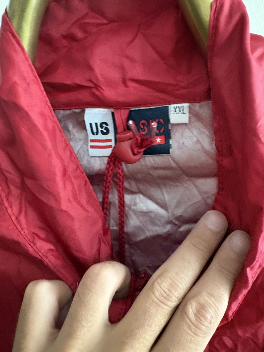 Giacche: Coupe-vent US Basic TCS Swiss Team rouge Size XXL – Usato da Neuchâtel venduto da sharposneaks 4