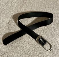 S. oliver Damen Ledergürtel mit silberner Schnalle, neu.
