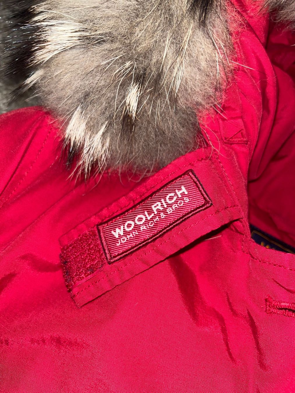 Woolrich Jacken: Originale Woolrich Parka in Rot TOP PREIS – Gebraucht aus Visperterminen von lgresell 3