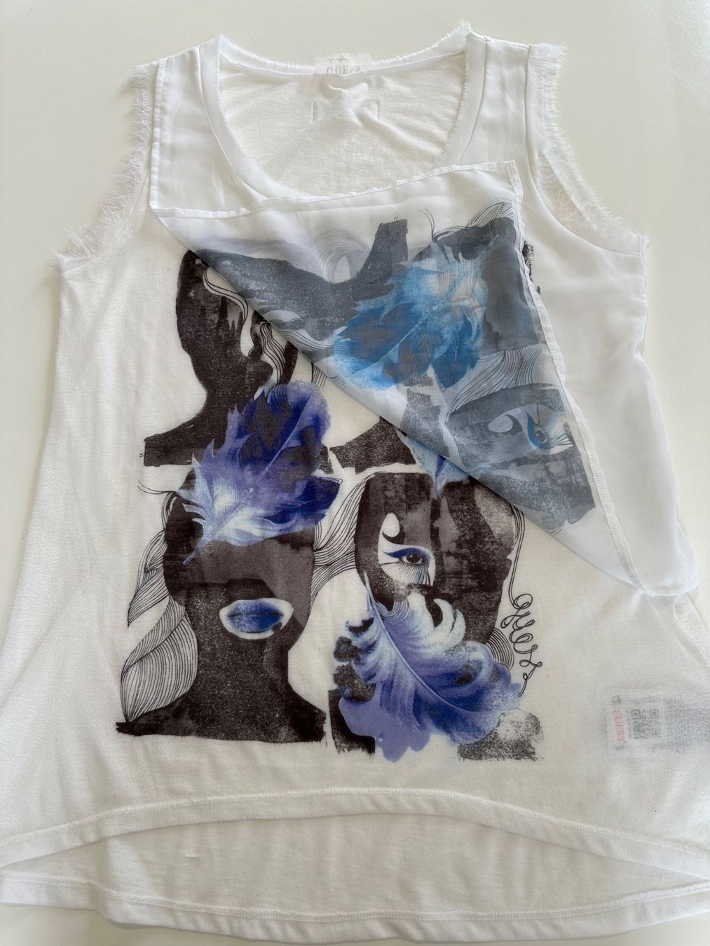 Guess Tops: Guess Top ; Grösse M – Gebraucht aus Lausen von Swissart123 2