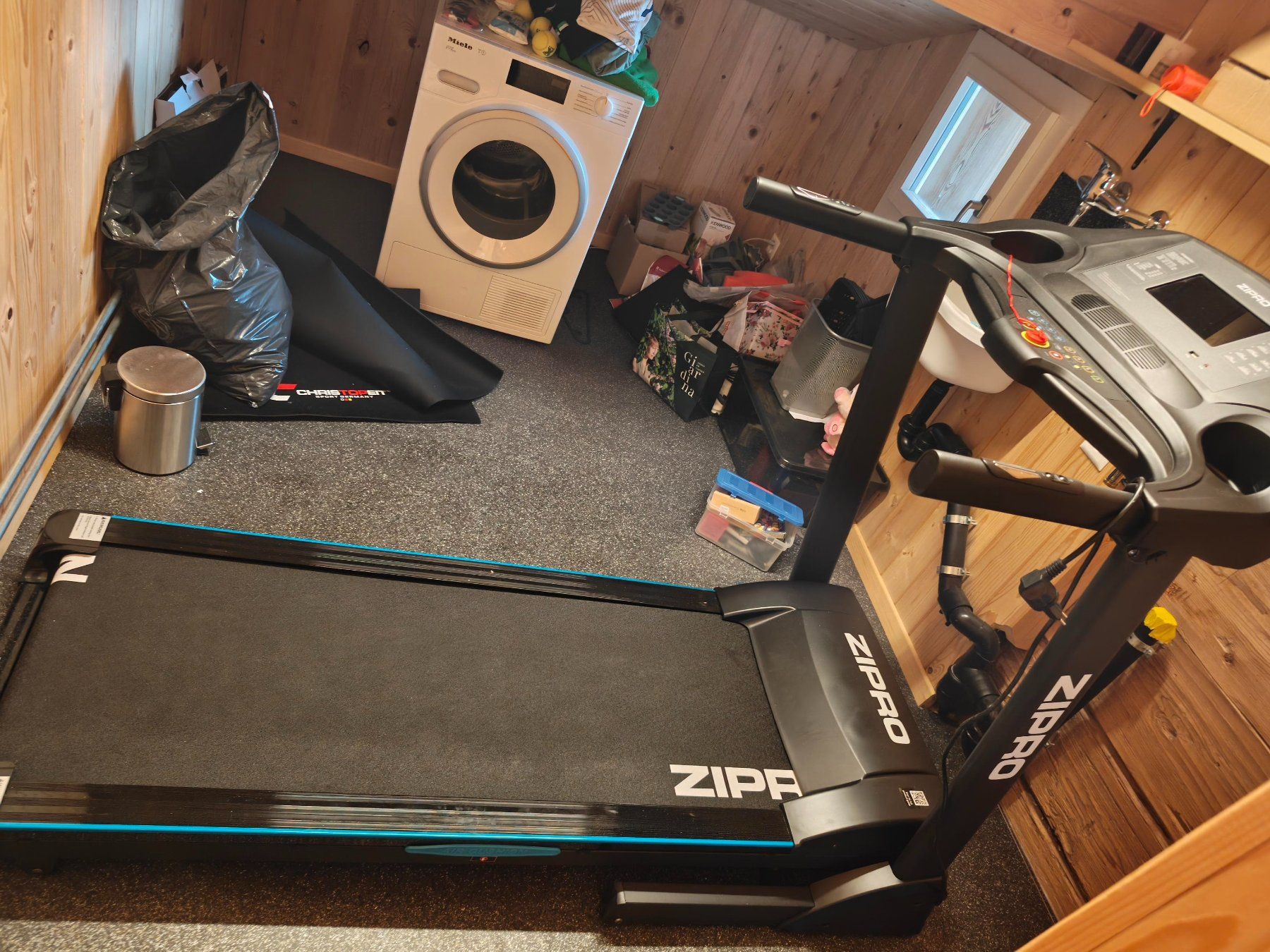 Vélos d'appartement: Laufband Zipro Notus – D'occasion à Grub AR par Herthaner23 1