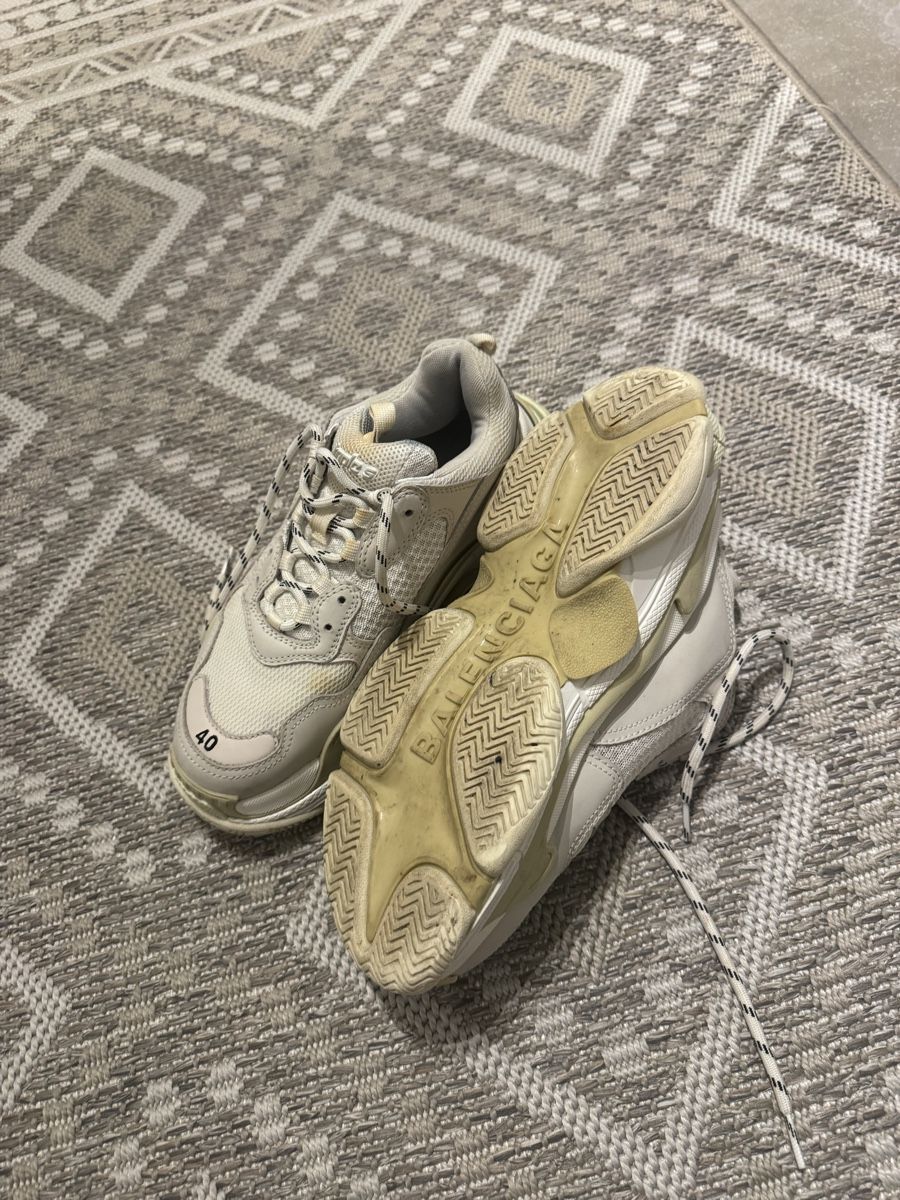 Herrenschuhe: Balenciaga Sneaker triple S – Gebraucht aus Spiez von sul_xz66 1