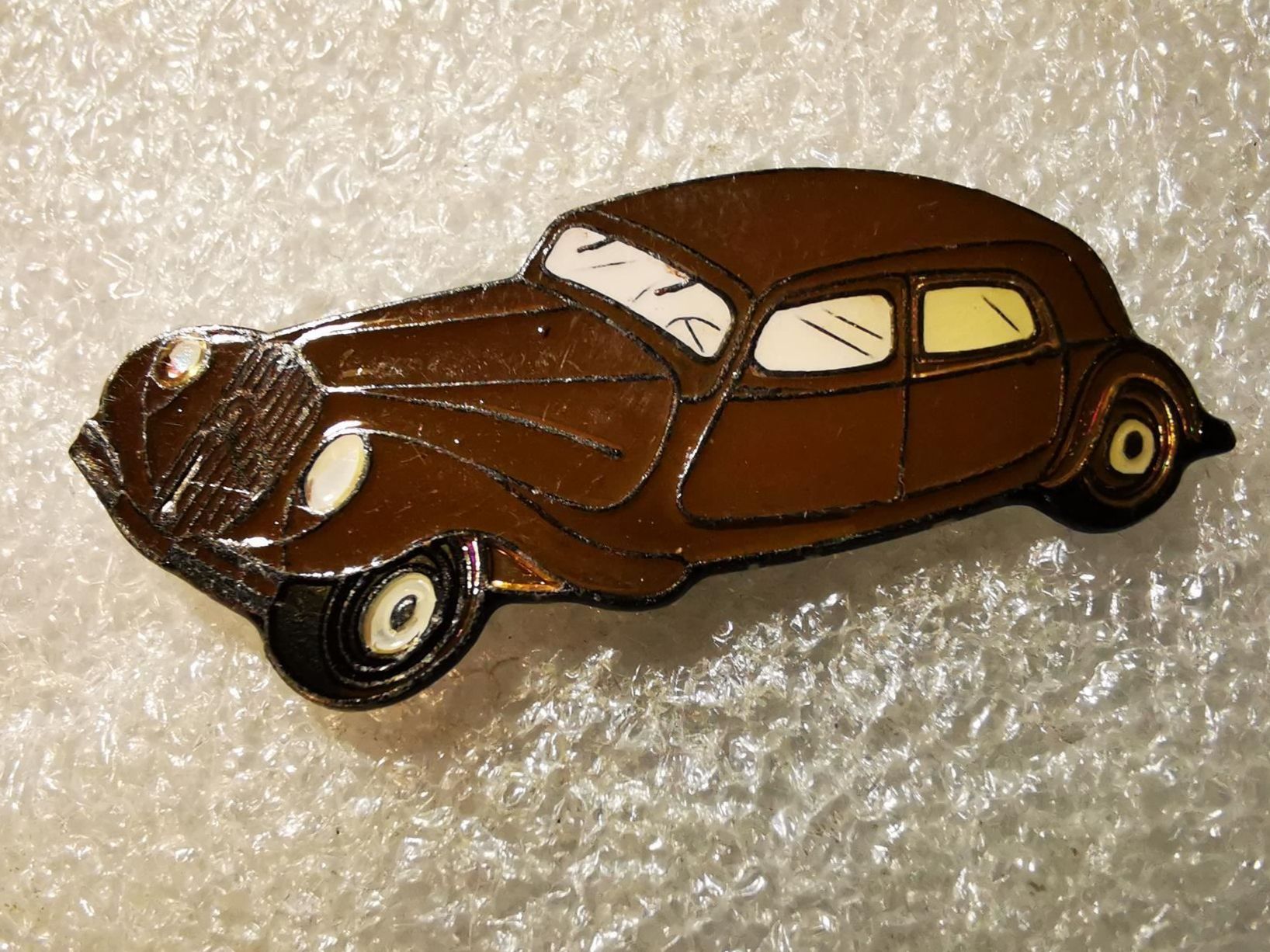 Placchette & Badge: Ansteckpin 11: Auto Oldtimer – Usato da Oppligen venduto da Pin-Fall-Shop