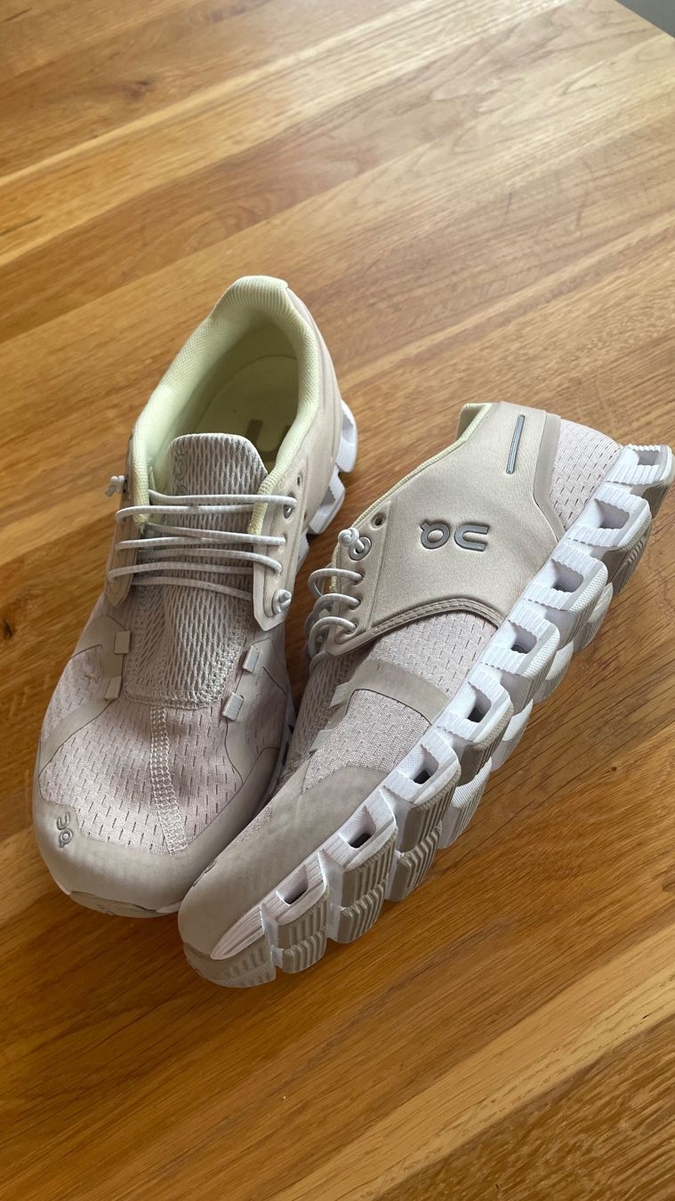 On Scarpe da donna: ON Sneaker, Grösse 38, Top-Zustand – Nuovo (secondo la descrizione) da Eiken venduto da Kermit60 1