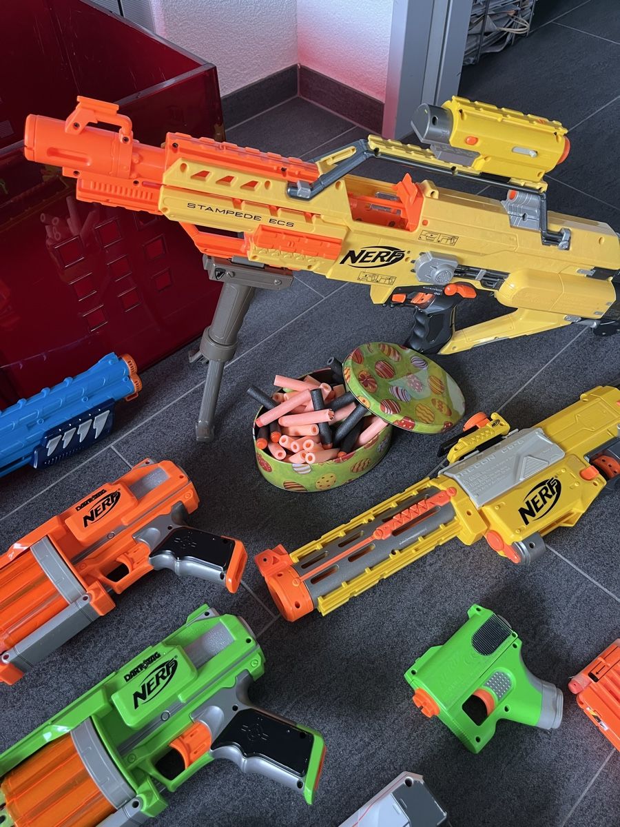 Nerf Giocattoli: Grosses Nerf Waffen Set für Kinder – Usato da Buttikon SZ venduto da HeidiF0102 1