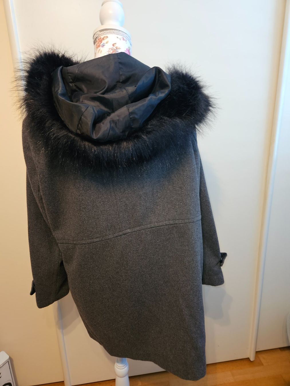Cappotti: Damen Mantel Gr 46 – Usato da Landquart venduto da Snug01 1