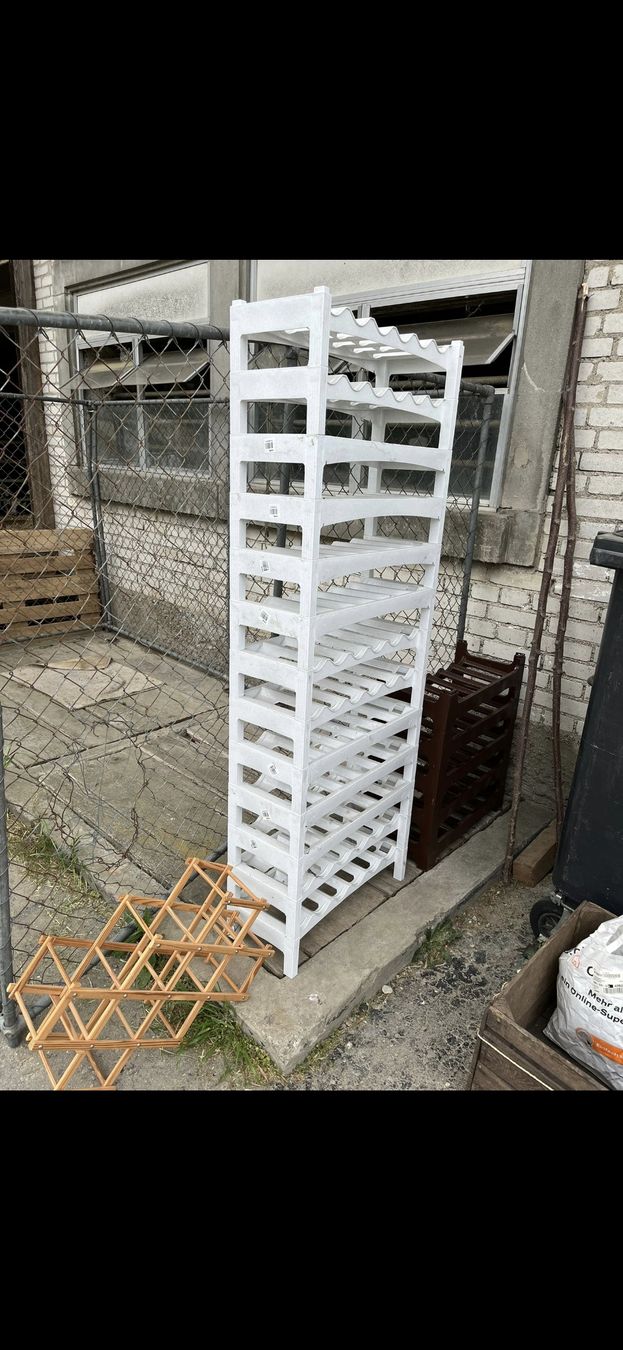 Regale: Weingestell – Gebraucht aus Unterkulm von comoon