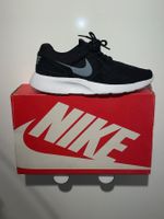 NIKE KAISHI      GRÖSSE 42     INNENSOHLE  26.5 CM