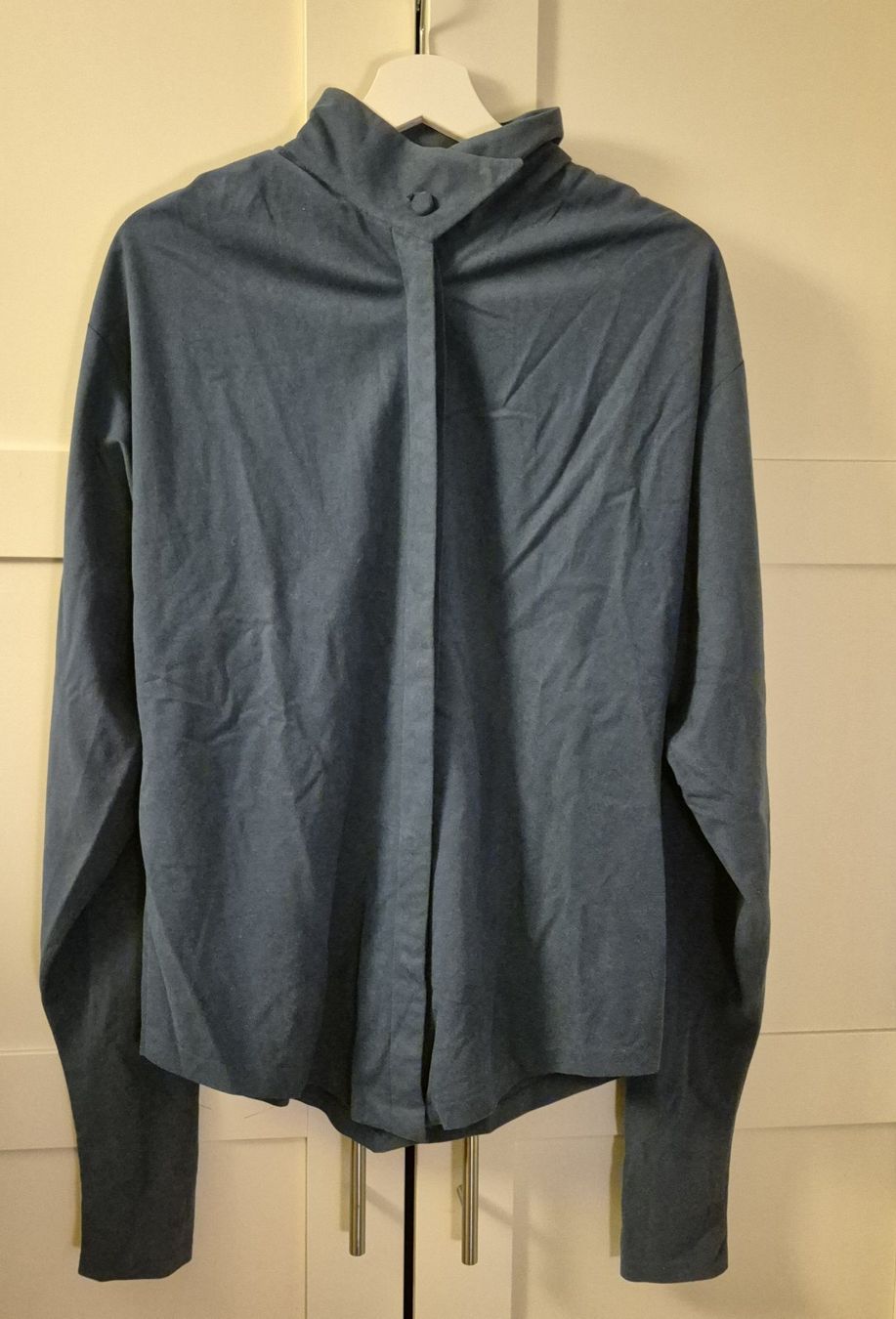 Camicette: Bluse/ Hemd blau – Usato da Zürich venduto da c_ysb2