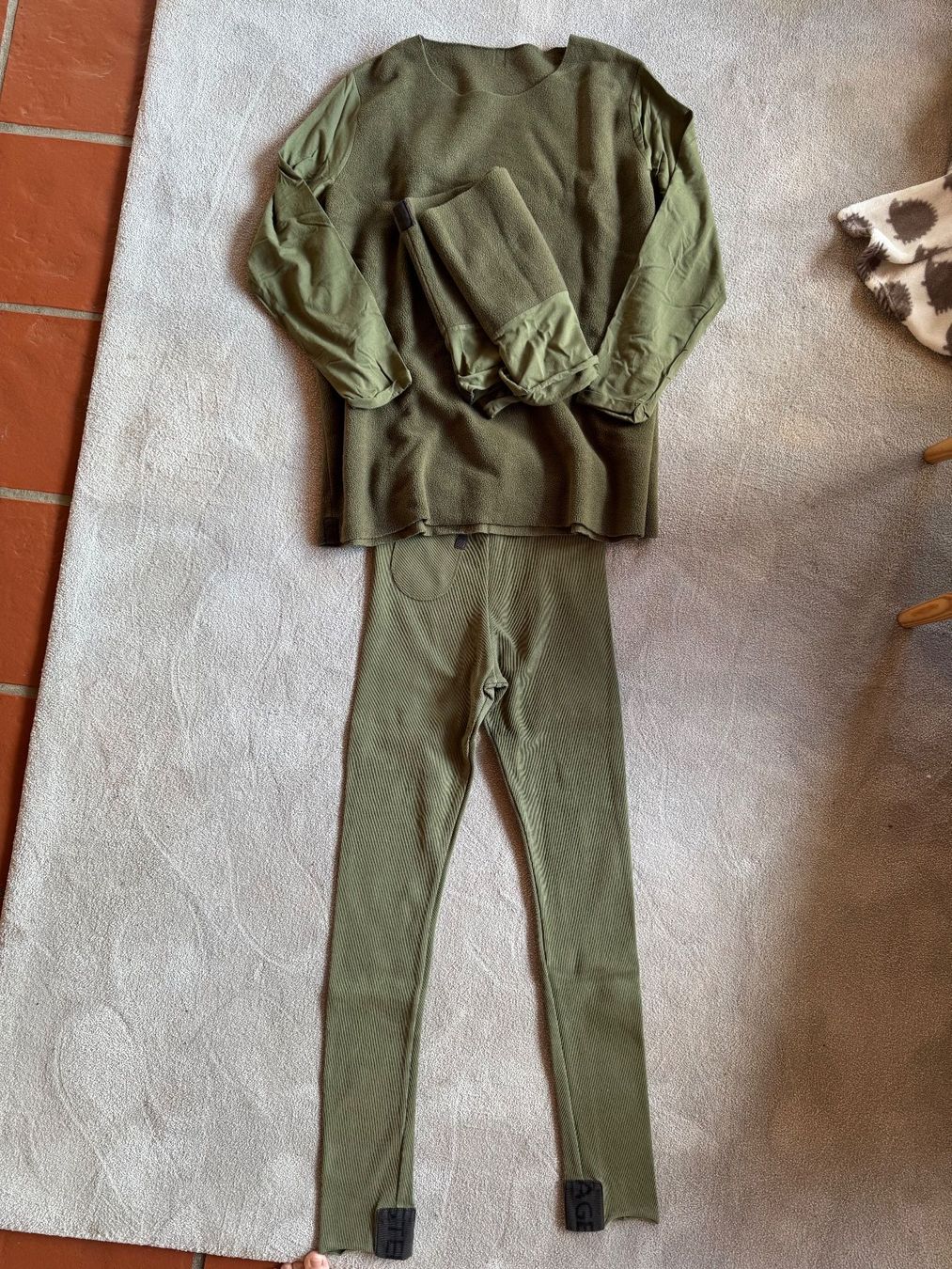 Kleiderpakete: Set: Henriette Steffensen Leggins, Pulli & Schal, Gr. M – Gebraucht aus Oberrohrdorf von maggys15 1