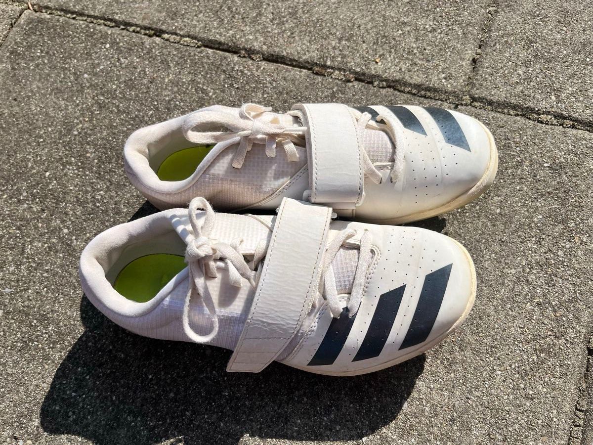 Adidas Herrenschuhe: Adidas Weitsprungschuhe 40 – Gebraucht aus Wil ZH von Wonderwoman76