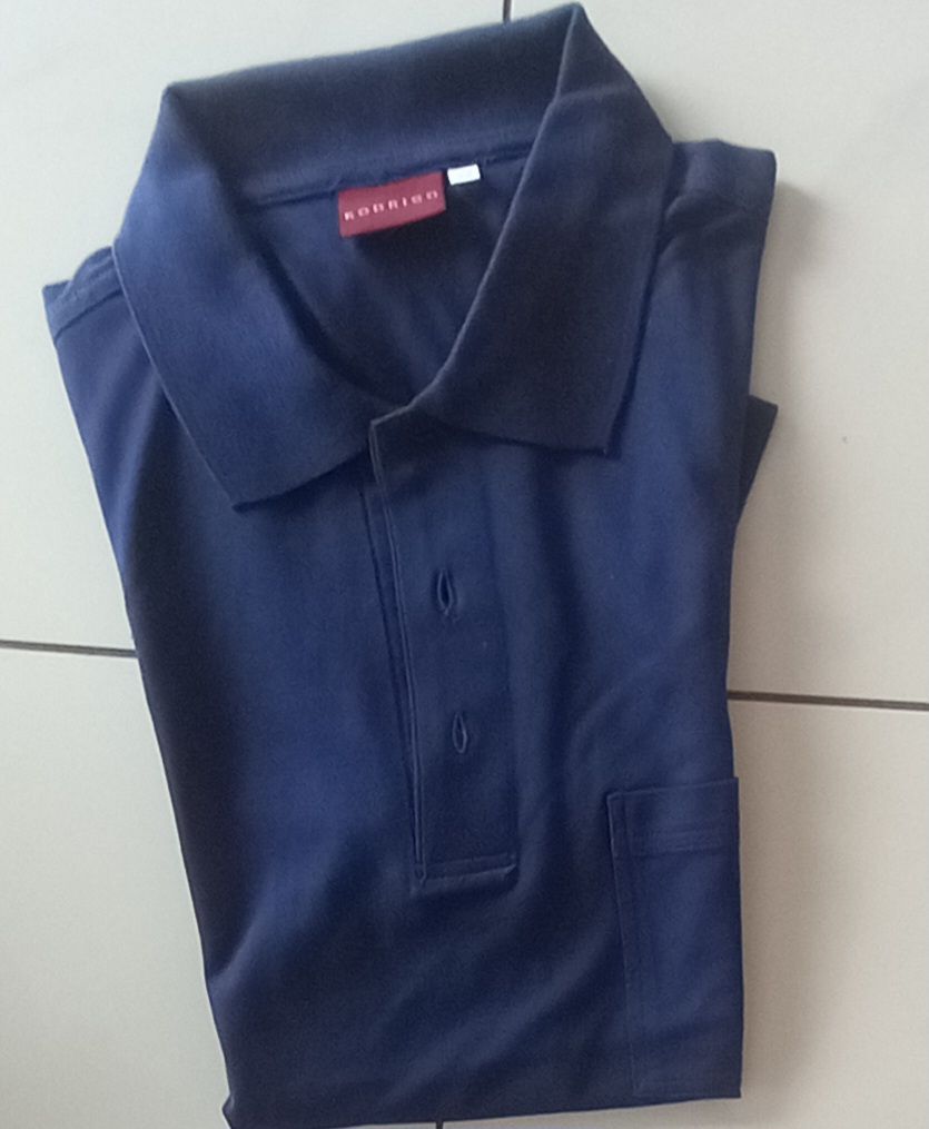 Magliette Polo: Polo bleu marine 52 L – Nuovo (secondo la descrizione) da La Chaux-de-Fonds venduto da Boutique333