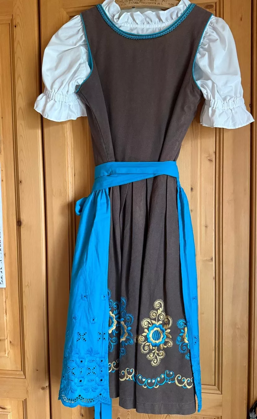 Vestiti: Dirndel – Usato da Flawil venduto da Stella_3 5